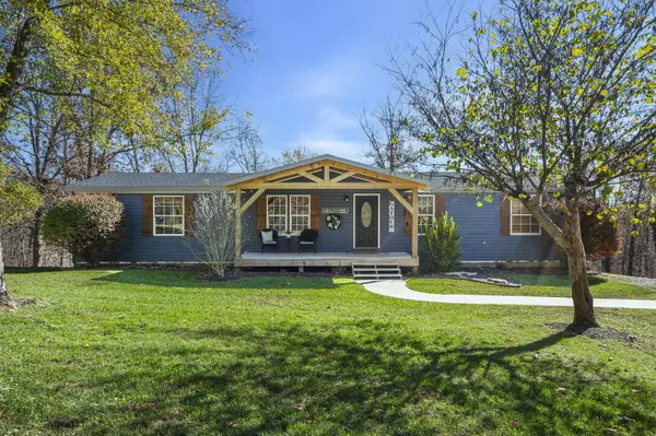 700 Hiawatha RD, Fordland, MO 65652