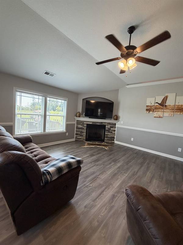 113 Thorn Creek Dr, Gaffney, SC 29341