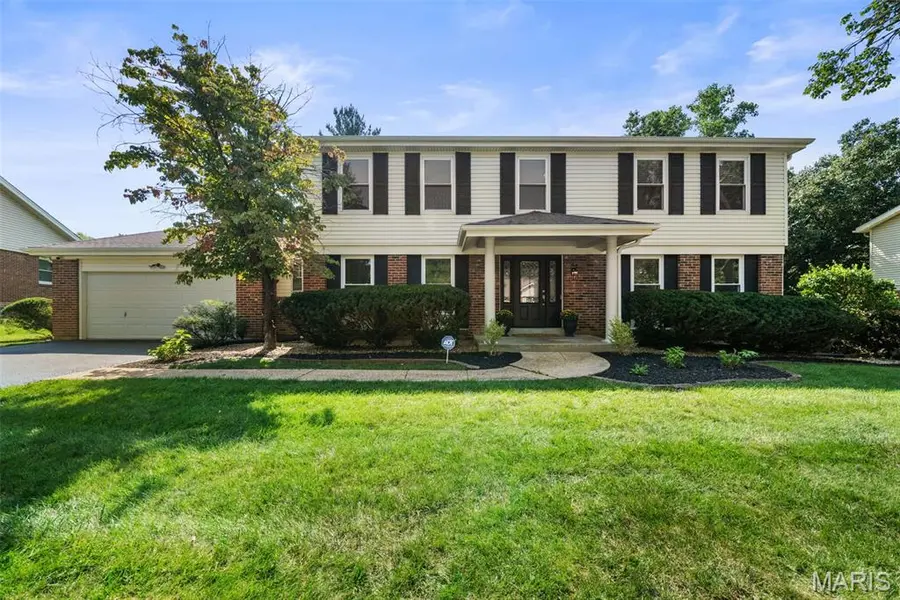 268 Kinderhook DR, Chesterfield, MO 63017