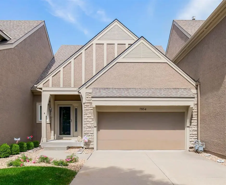7854 W 157th TER, Overland Park, KS 66223