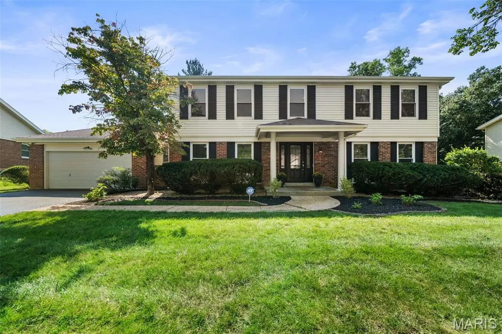 268 Kinderhook DR, Chesterfield, MO 63017