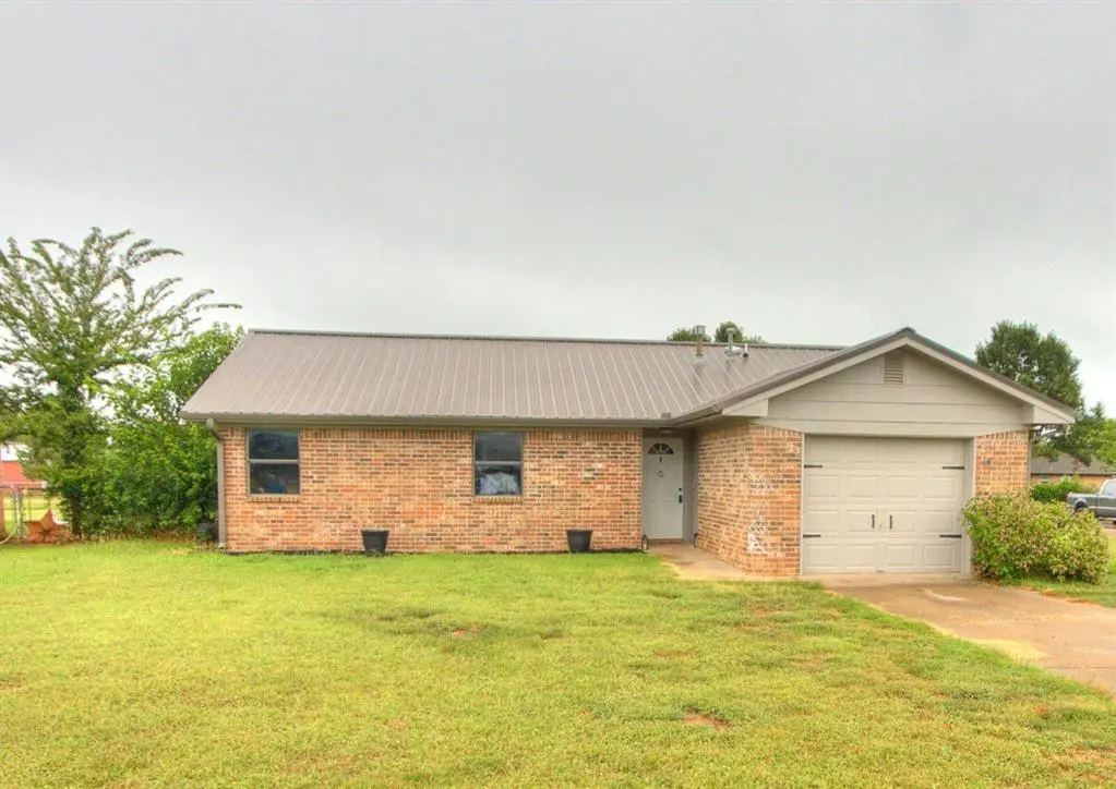3400 W Mississippi AVE, Chickasha, OK 73018