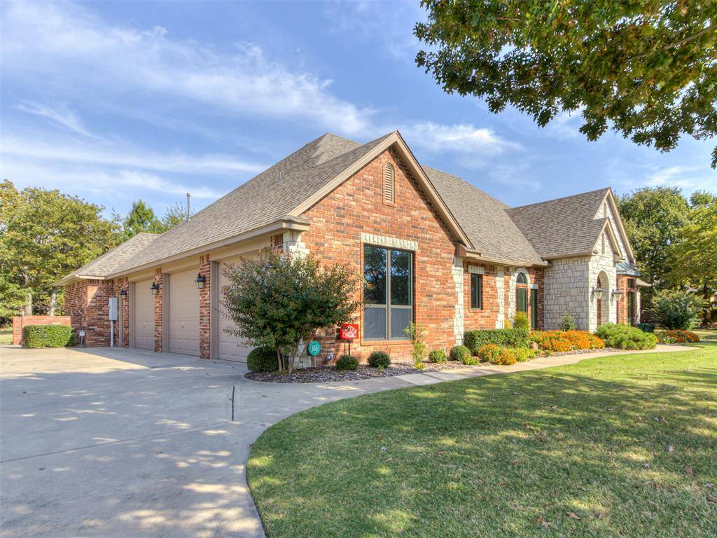 16401 Roserock CIR, Choctaw, OK 73020