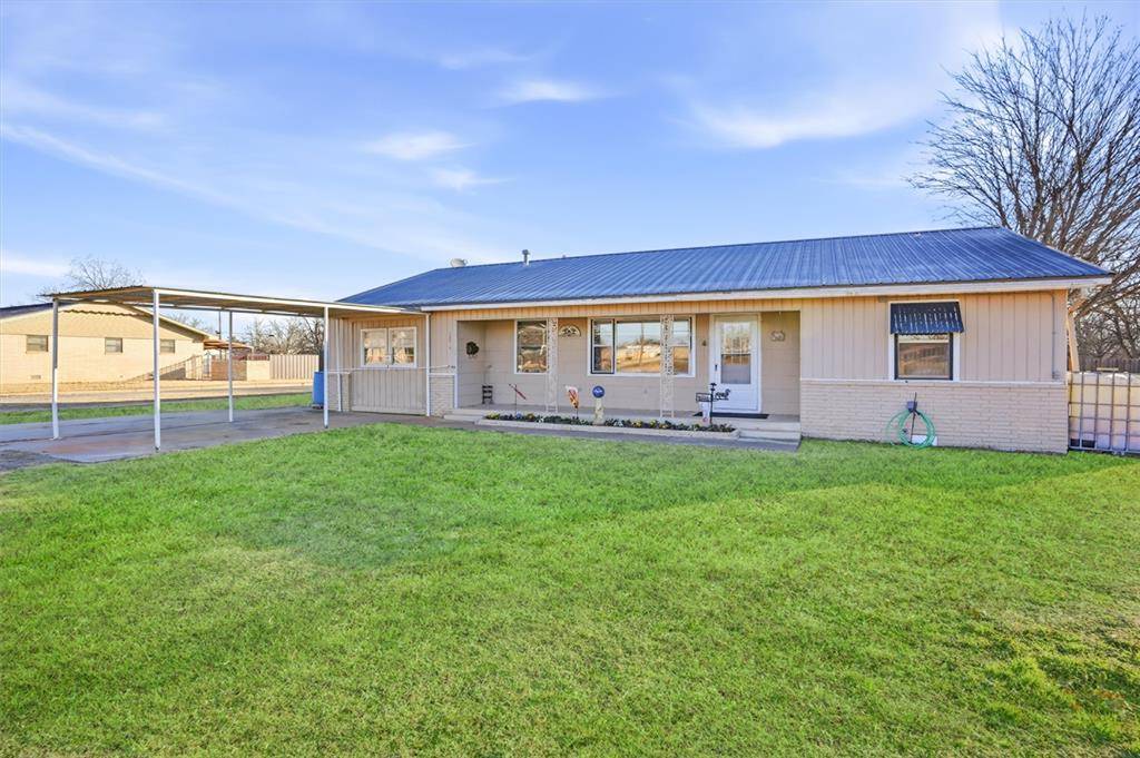 322 N 18th ST, Frederick, OK 73542