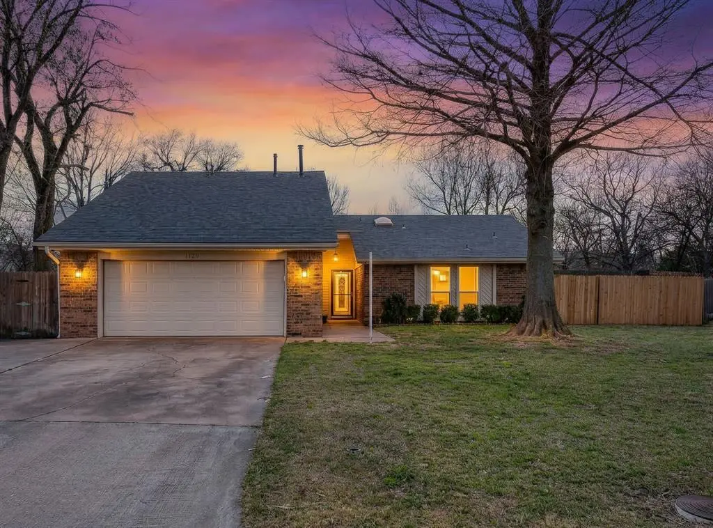 1729 N Gleason AVE, Bethany, OK 73008