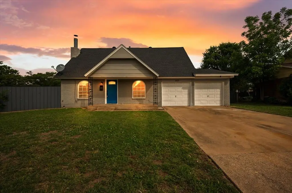 1025 NW 7th ST, Moore, OK 73160