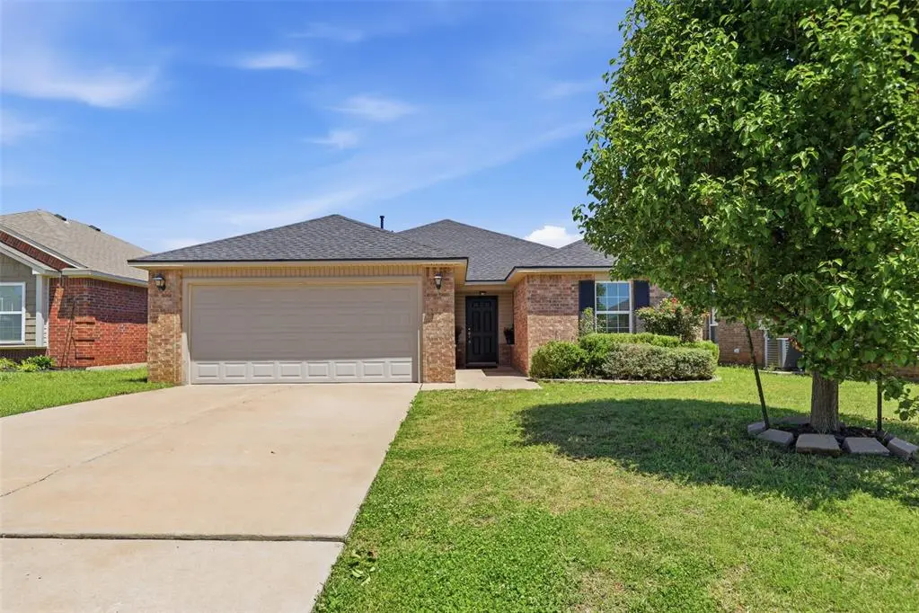 1860 Sussex ST, Newcastle, OK 73065