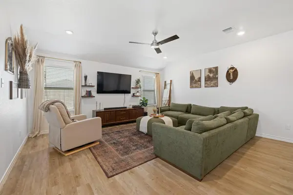 129 Maybelline RD, Jarrell, TX 76537