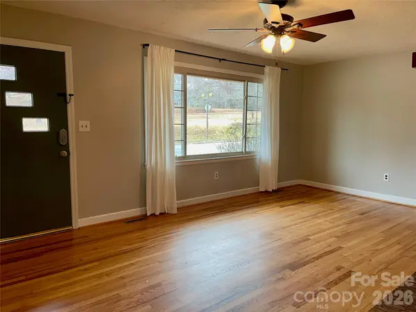 635 Powell RD NE, Lenoir, NC 28645