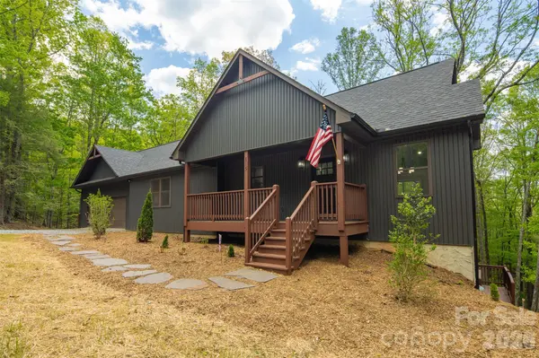 115 Pine Burr DR, Purlear, NC 28665