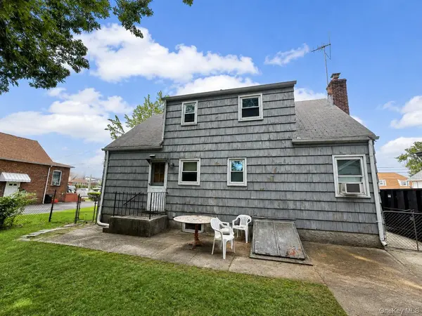 471 Eureka AVE, Elmont, NY 11003