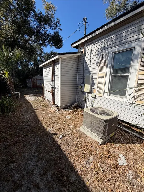 1002 CAROLINA AVE, St Cloud, FL 34769