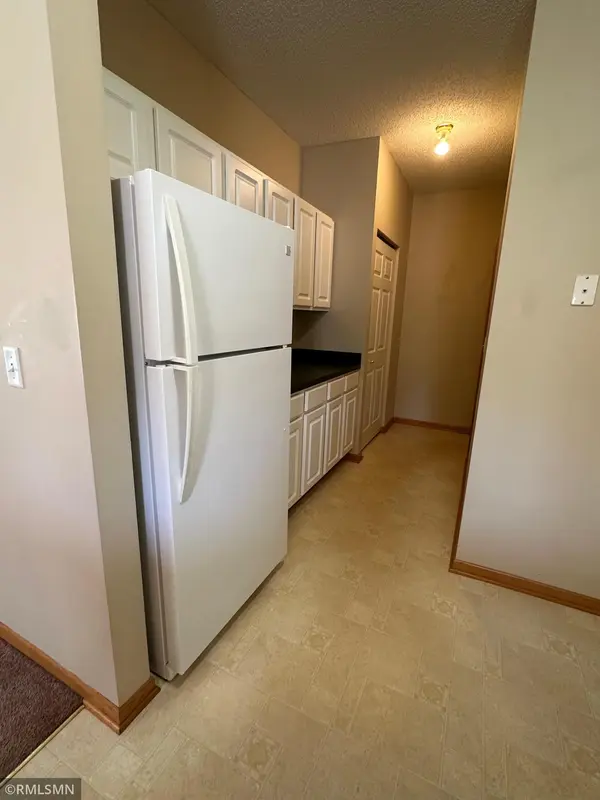 603 Providence DR, Shakopee, MN 55379