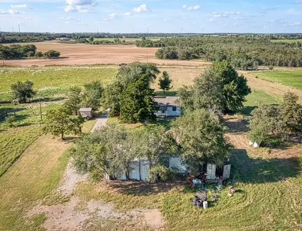 18338 E 1060 RD, Cheyenne, OK 73628