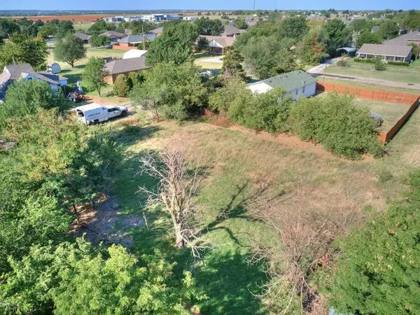 NW Jackson AVE, Piedmont, OK 73078
