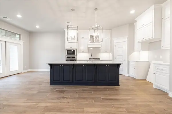 16225 Verbena CIR, Edmond, OK 73013