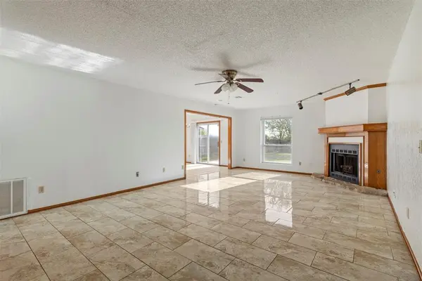 3808 Regatta RD, Yukon, OK 73099