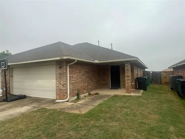 1604 W Palm PL, Oklahoma City, OK 73128