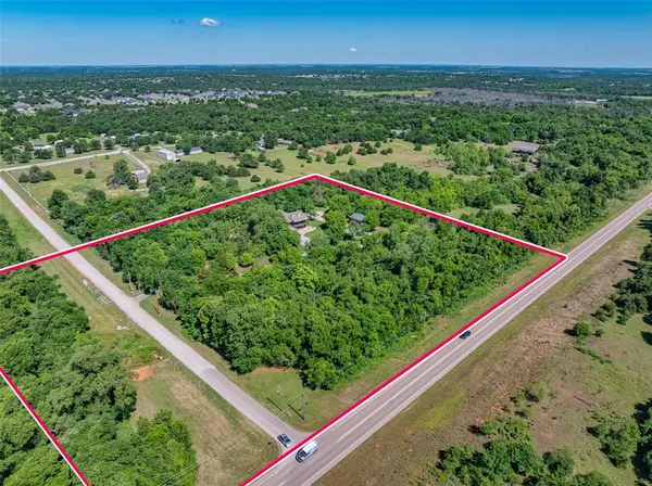 2801 John Deere AVE #1, Edmond, OK 73034