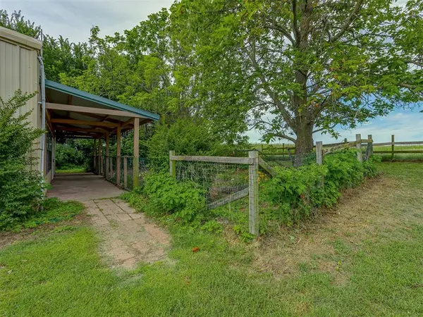 1808 Doris AVE, Tuttle, OK 73089