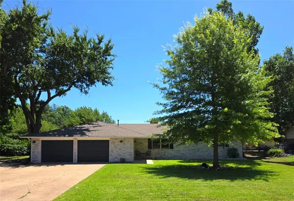 1336 N Greenway DR, Oklahoma City, OK 73127