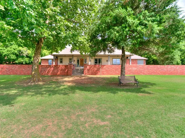 12905 S Mustang RD, Mustang, OK 73064