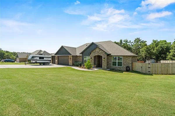 2321 Lions Pride WAY, Blanchard, OK 73010