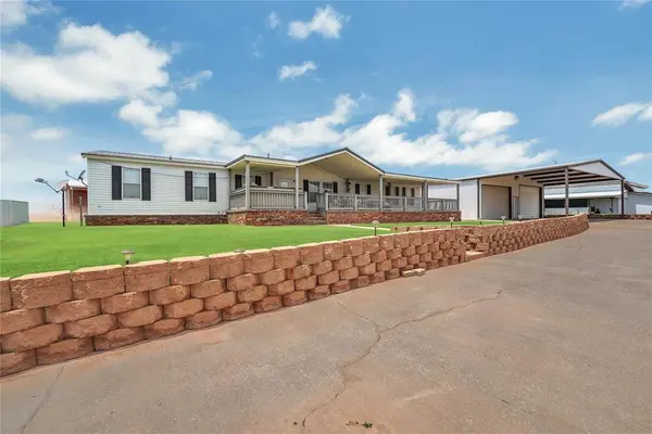 10145 N 2116 CIR,  Foss Lake,  OK 73626