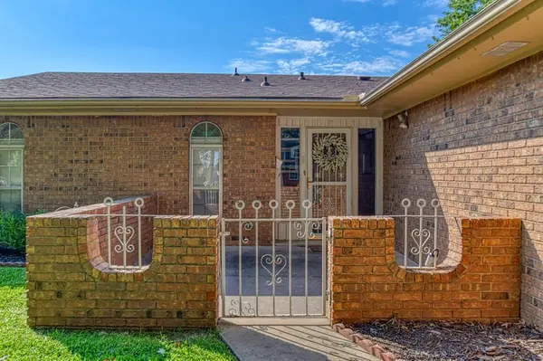 300 SW 62nd ST, Oklahoma City, OK 73139