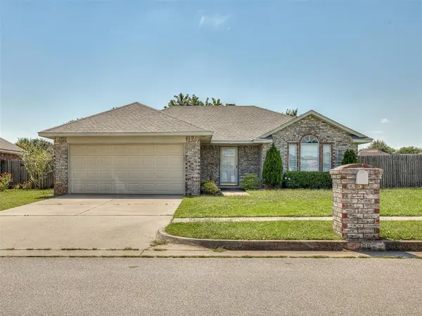 700 NE 19th TER, Moore, OK 73160