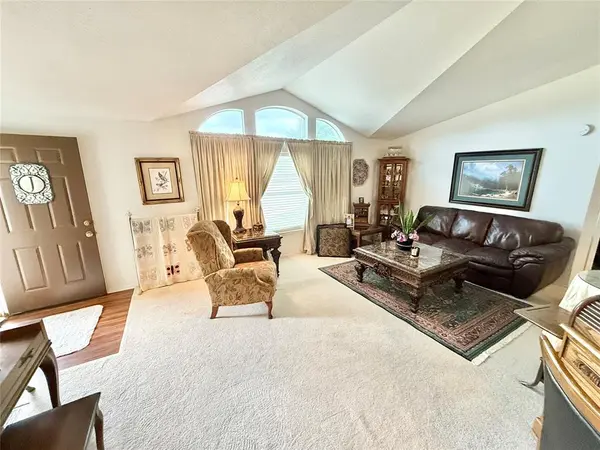 305 N GREER AVE, Duke, OK 73532