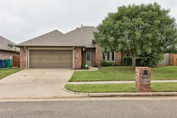 2208 NW 173rd ST, Edmond, OK 73012
