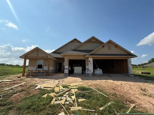 3201 Canadian Trail CT, Noble, OK 73068
