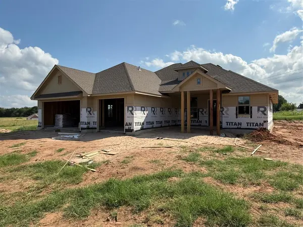 3200 Canadian Trail CT, Noble, OK 73068