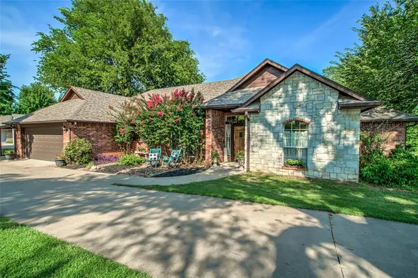 12254 Red Bud VLY, Guthrie, OK 73044