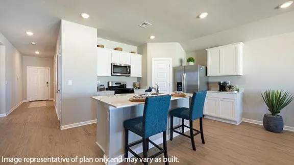 10225 NW 28th TER, Yukon, OK 73099