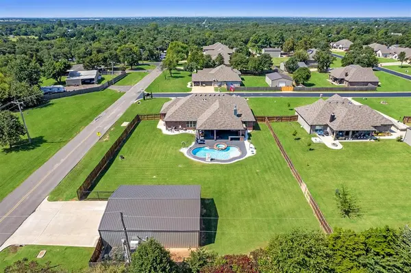 11940 Azalea Park PL, Edmond, OK 73034