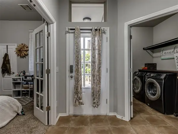 16616 Valderama WAY, Edmond, OK 73012