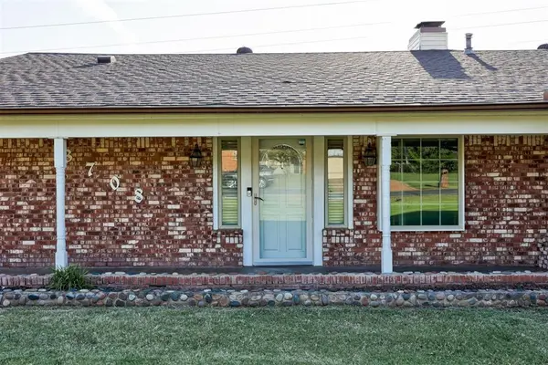 3708 NE Kings Row, Forest Park, OK 73121