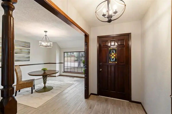 2401 Brookdale AVE, Edmond, OK 73034