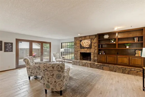 2401 Brookdale AVE, Edmond, OK 73034