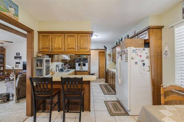 2525 SW 93rd ST, Oklahoma City, OK 73159