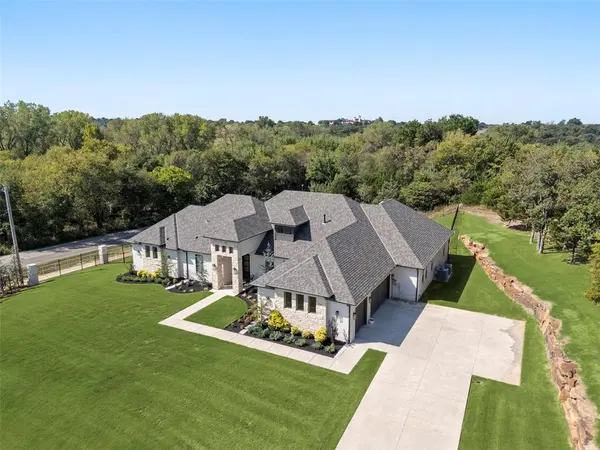 9401 Autumn Park LN, Oklahoma City, OK 73151