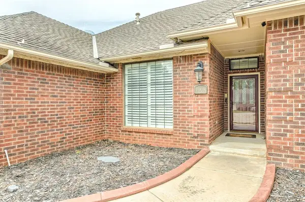 11905 Stonehedge AVE, Oklahoma City, OK 73170