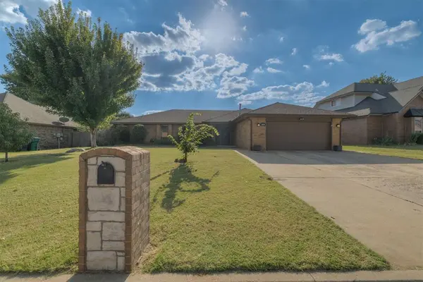 9936 Birkenhead CT, Yukon, OK 73099