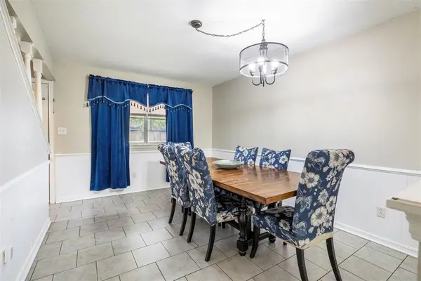 110 Bellaire DR, Moore, OK 73160