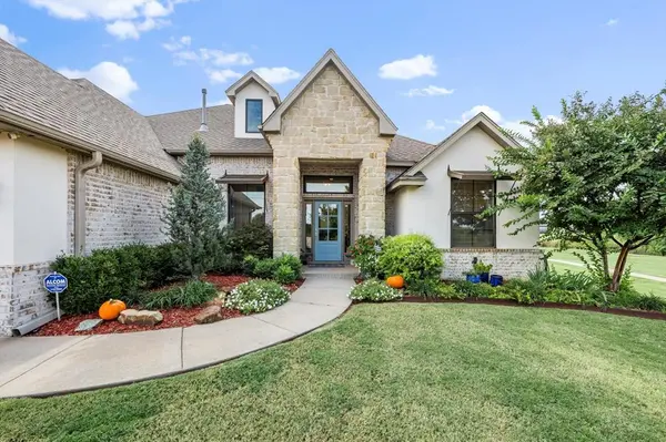 18621 Barcas RD, Edmond, OK 73012