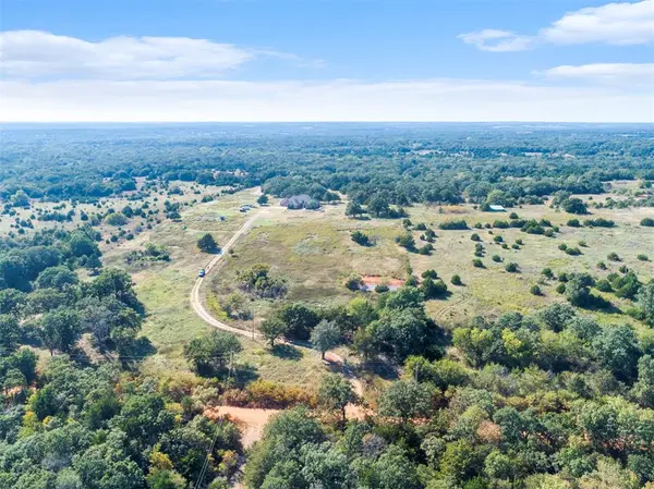 10501 Dobbs RD, Wellston, OK 74881