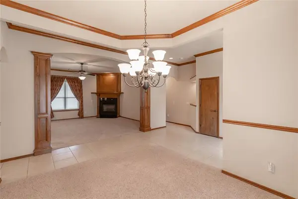 333 E Mobile TER, Mustang, OK 73064
