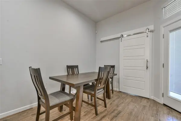 7061 Hidden Trail LN, Warr Acres, OK 73132